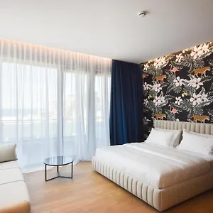 **** Hotel Flamingo & Albania